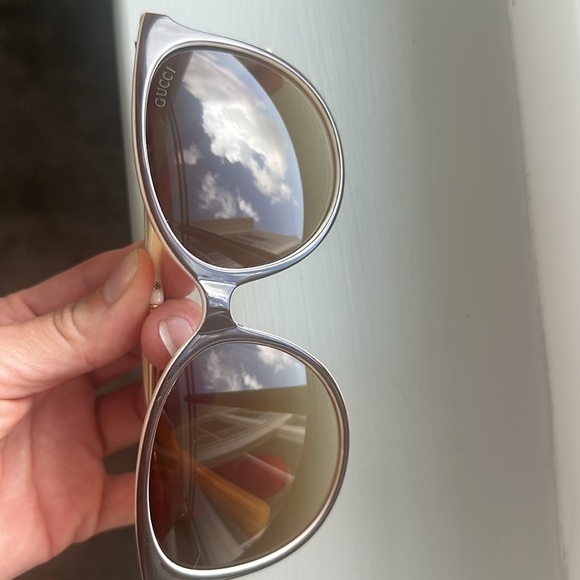Gucci authentic sunglasses - Picture 2 of 10